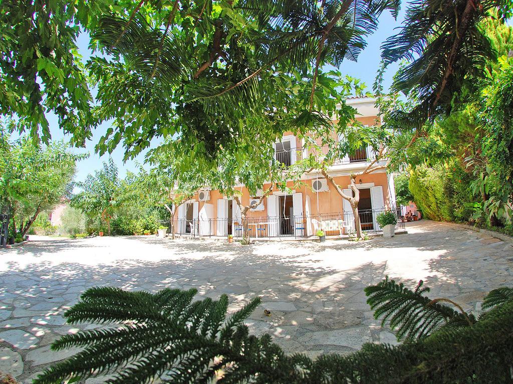 Emilia Apartments Trapezaki  Exterior foto
