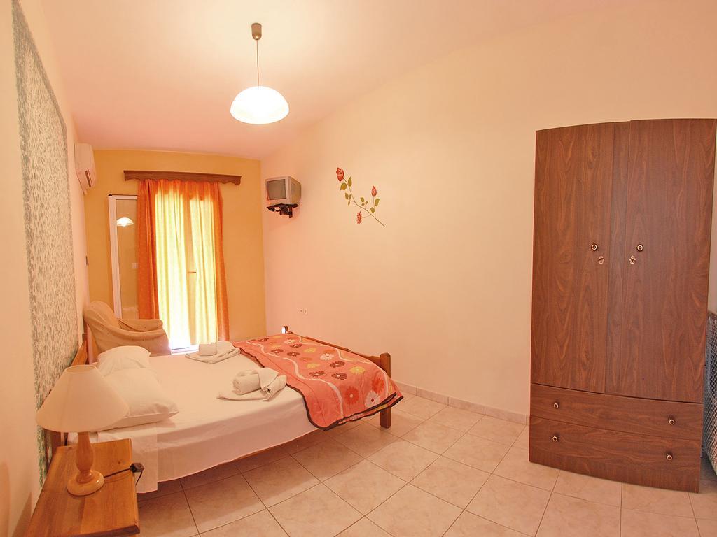 Emilia Apartments Trapezaki  Habitación foto