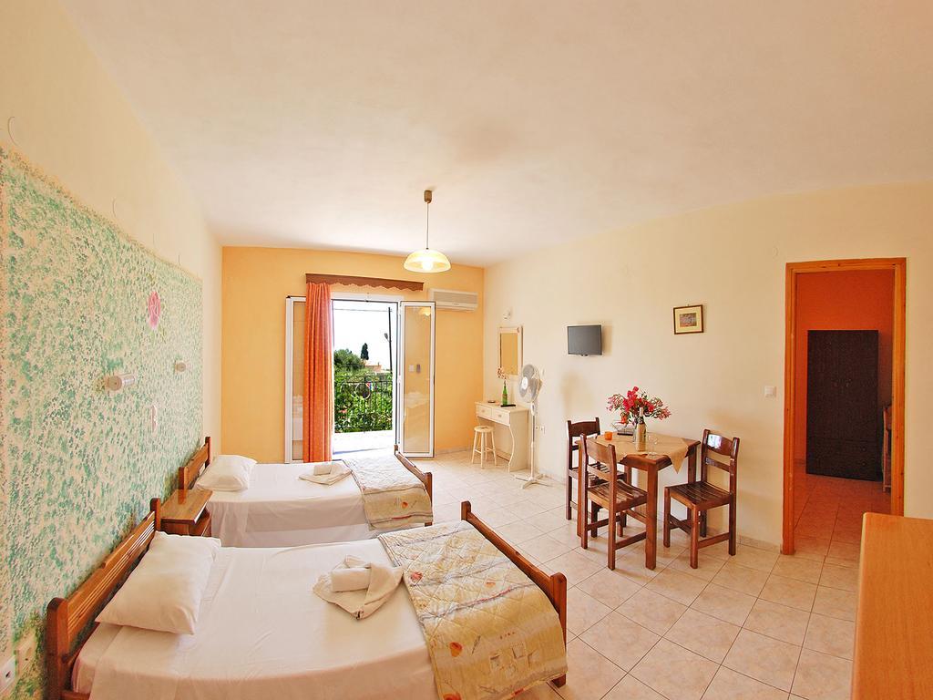 Emilia Apartments Trapezaki  Habitación foto