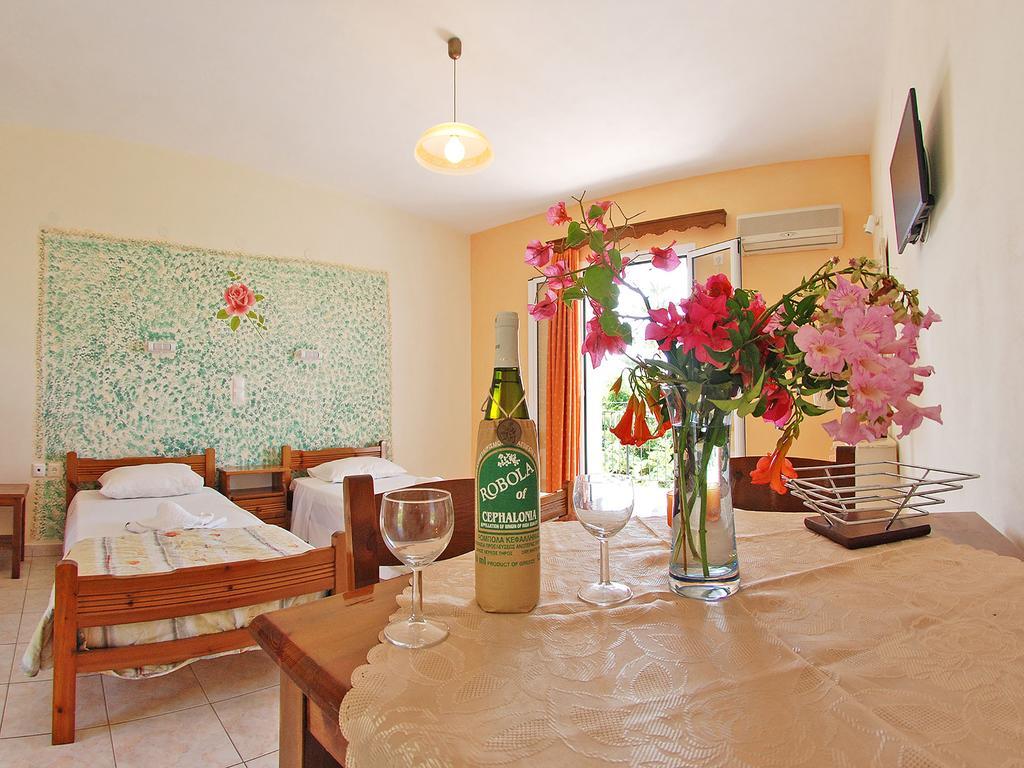 Emilia Apartments Trapezaki  Habitación foto