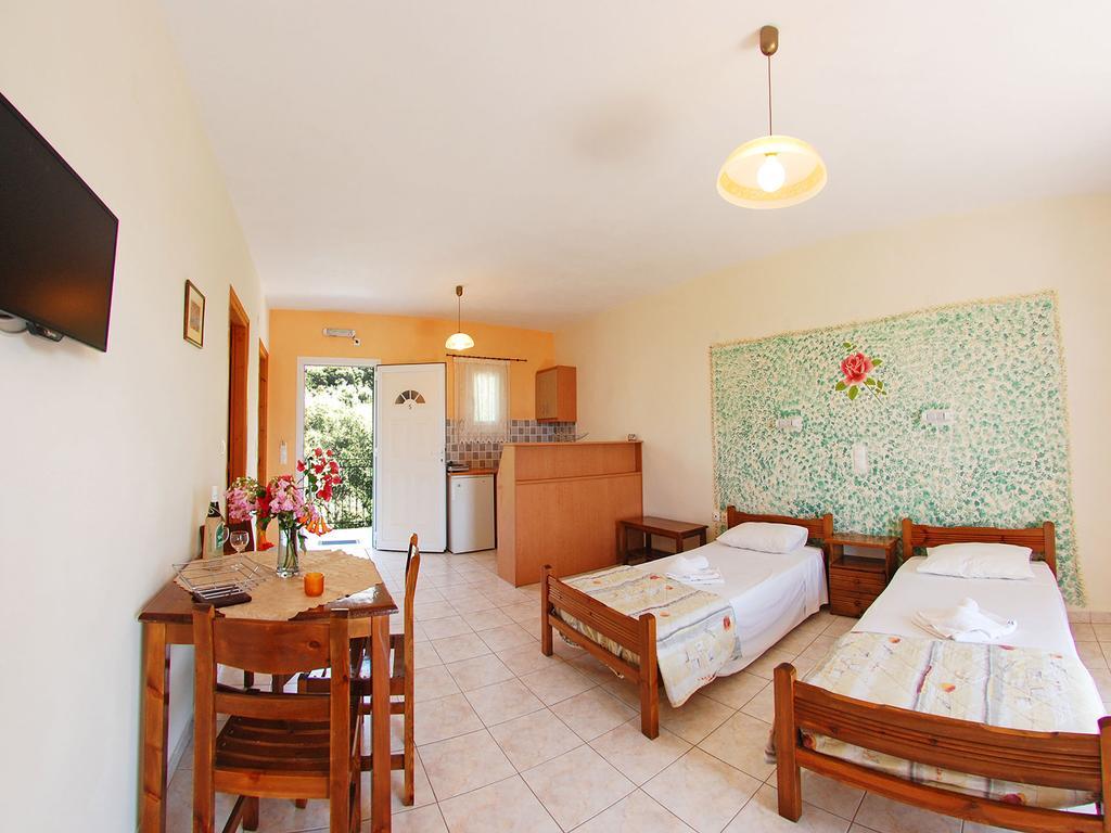 Emilia Apartments Trapezaki  Habitación foto