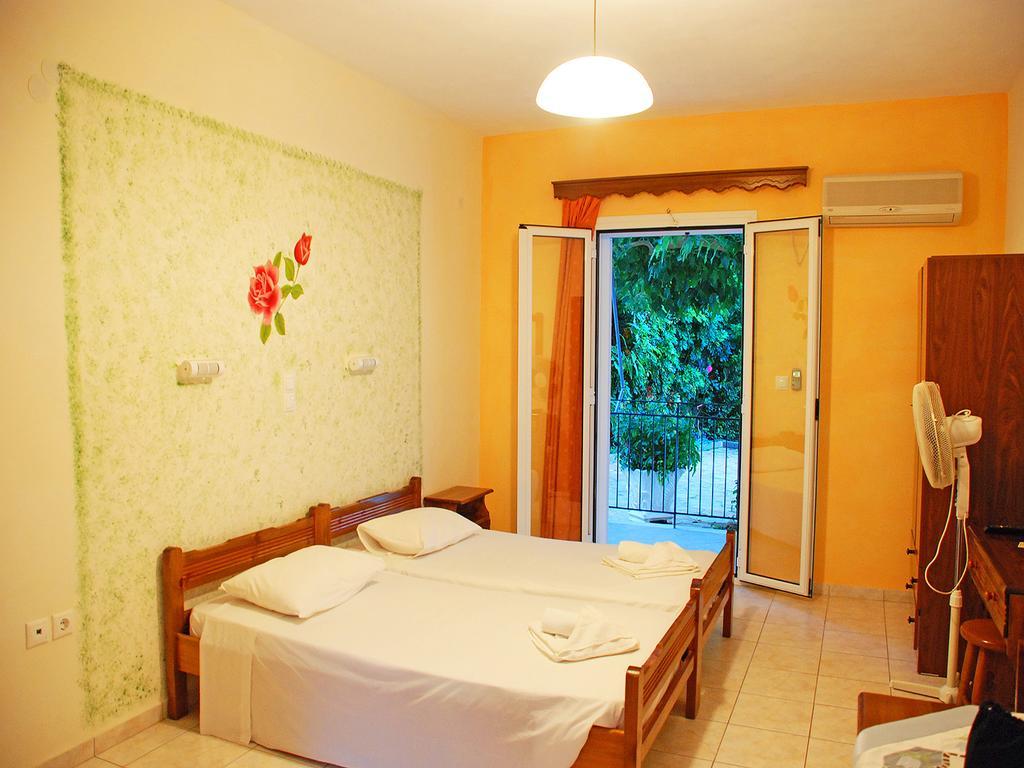 Emilia Apartments Trapezaki  Habitación foto